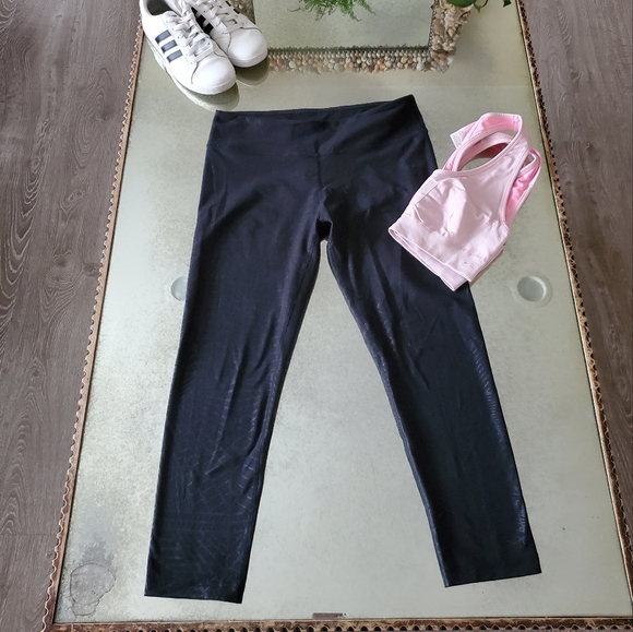 Fabletics leggings - Picture 2 of 3